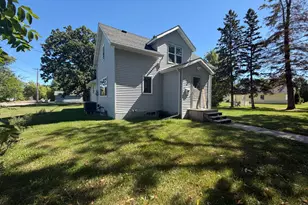 424 2nd Street NW, Mahnomen, MN 56557 - Photo 1