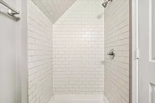 2725 Dupont Ave S, Minneapolis, MN 55408 - Photo 24