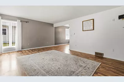 305 E 3rd Street, Minneota, MN 56264 - Photo 12