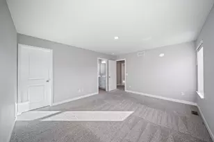 5124 Mustang Cir, Woodbury, MN 55129 - Photo 14