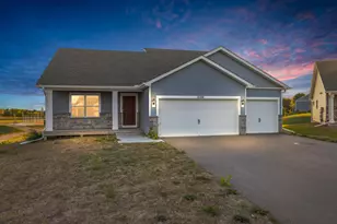5124 Mustang Cir, Woodbury, MN 55129 - Photo 2