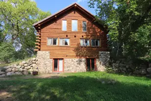 910 Pine St, Park Rapids, MN 56470 - Photo 1