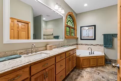 10162 Chestnut Circle N, Brooklyn Park, MN 55443 - Photo 16