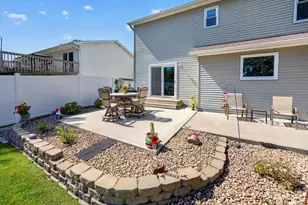 1008 Golfers Ct SE, Rochester, MN 55904 - Photo 6