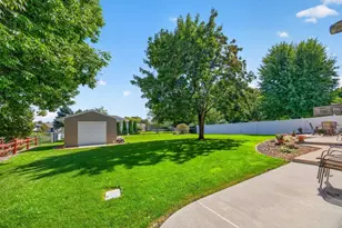 1008 Golfers Ct SE, Rochester, MN 55904 - Photo 2
