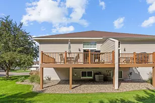 15642 Chasewood Ct, Rosemount, MN 55068 - Photo 4
