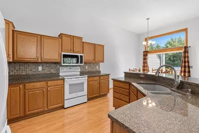 15642 Chasewood Court, Rosemount, MN 55068 - Photo 6