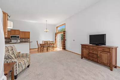 15642 Chasewood Court, Rosemount, MN 55068 - Photo 10