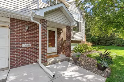 15642 Chasewood Court, Rosemount, MN 55068 - Photo 2