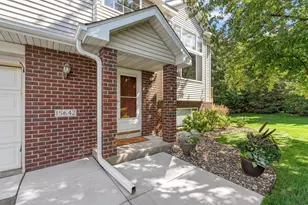 15642 Chasewood Ct, Rosemount, MN 55068 - Photo 2