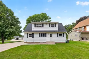 604 Park St SE, Chatfield, MN 55923 - Photo 2