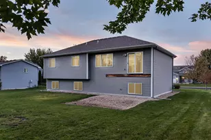 148 Crystal Cir, Montrose, MN 55363 - Photo 6
