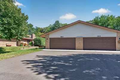 2813 Robinwood Way, Woodbury, MN 55125 - Photo 2