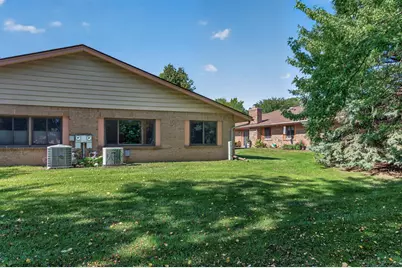 2813 Robinwood Way, Woodbury, MN 55125 - Photo 28