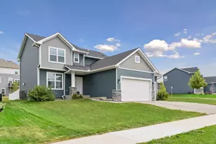 540 Waterford Pl, Waconia, MN 55387 - Photo 2