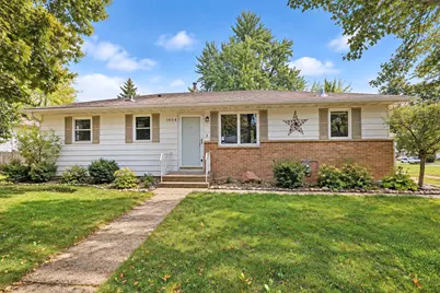 1404 Plainview Lane, Albert Lea, MN 56007 - Photo 2