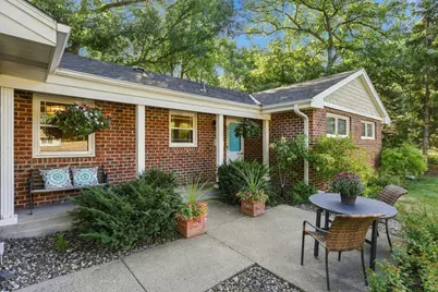 1620 Sumter Avenue N, Golden Valley, MN 55427 - Photo 2