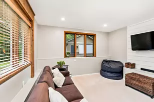 326 Bellis St, Duluth, MN 55803 - Photo 22