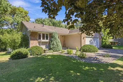 7003 Park View Lane, Eden Prairie, MN 55346 - Photo 30