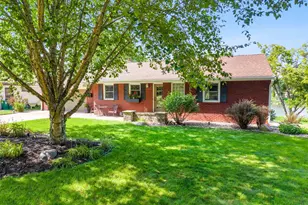 9218 Russell Ave S, Bloomington, MN 55431 - Photo 10