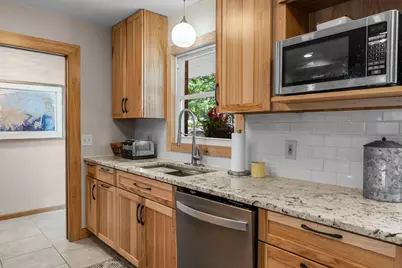 9218 Russell Avenue S, Bloomington, MN 55431 - Photo 24