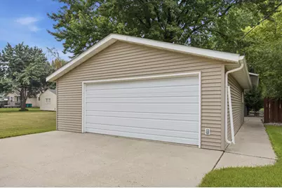 1211 Hall Avenue, Breckenridge, MN 56520 - Photo 6