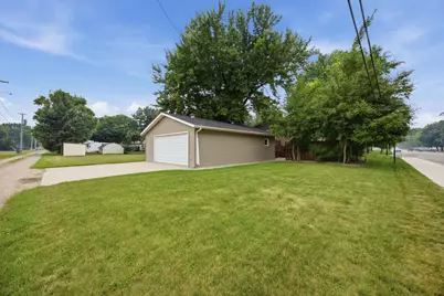 1211 Hall Avenue, Breckenridge, MN 56520 - Photo 4