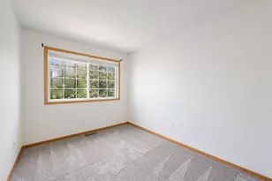 11240 Providence Ln, Eden Prairie, MN 55344 - Photo 16