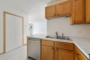 11240 Providence Ln, Eden Prairie, MN 55344 - Photo 8