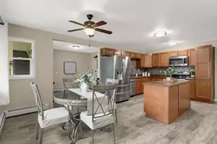 406 18th St W, Hastings, MN 55033 - Photo 2