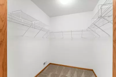 1284 Quincy Circle, Shakopee, MN 55379 - Photo 32