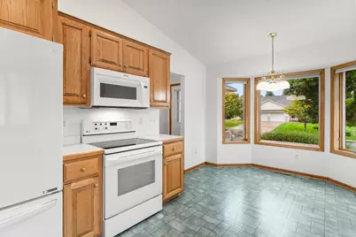 1284 Quincy Circle, Shakopee, MN 55379 - Photo 24