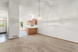 1284 Quincy Cir, Shakopee, MN 55379 - Photo 16