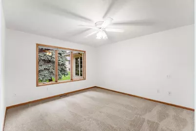1284 Quincy Circle, Shakopee, MN 55379 - Photo 30