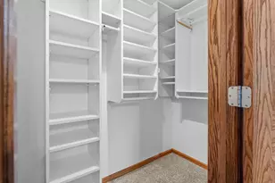 302 Jennifer Ln, Jordan, MN 55352 - Photo 8