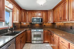 302 Jennifer Ln, Jordan, MN 55352 - Photo 6
