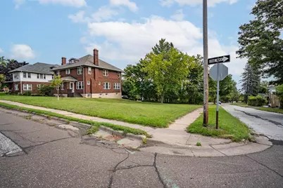 200X E 3rd Street, Duluth, MN 55805 - Photo 6
