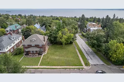200X E 3rd Street, Duluth, MN 55805 - Photo 2