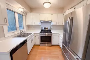 1896 Richal Dr, Woodbury, MN 55125 - Photo 2