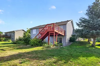 810 7th Avenue SW, Pine Island, MN 55963 - Photo 4