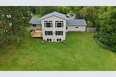 909 Park Avenue, Cloquet, MN 55720 - Photo 1