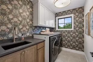 5700 Susan Ave, Edina, MN 55439 - Photo 24