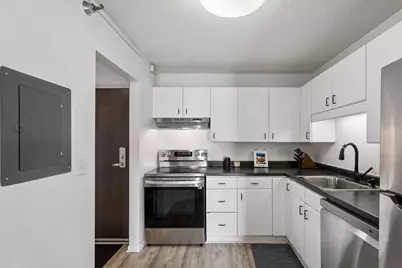 78 10th Street E #2408, Saint Paul, MN 55101 - Photo 8