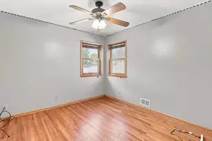 1045 Keefe St, Eagan, MN 55121 - Photo 14