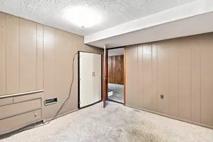 1045 Keefe St, Eagan, MN 55121 - Photo 24