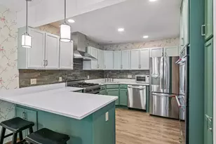 64 Thompson Ave W, West Saint Paul, MN 55118 - Photo 16