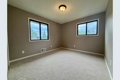 1612 69th Avenue N, Brooklyn Center, MN 55430 - Photo 8