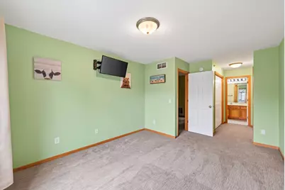 6421 Lakota Trail, Lino Lakes, MN 55014 - Photo 10