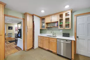 210 W 43rd St, Minneapolis, MN 55409 - Photo 4
