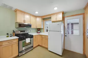 210 W 43rd St, Minneapolis, MN 55409 - Photo 2